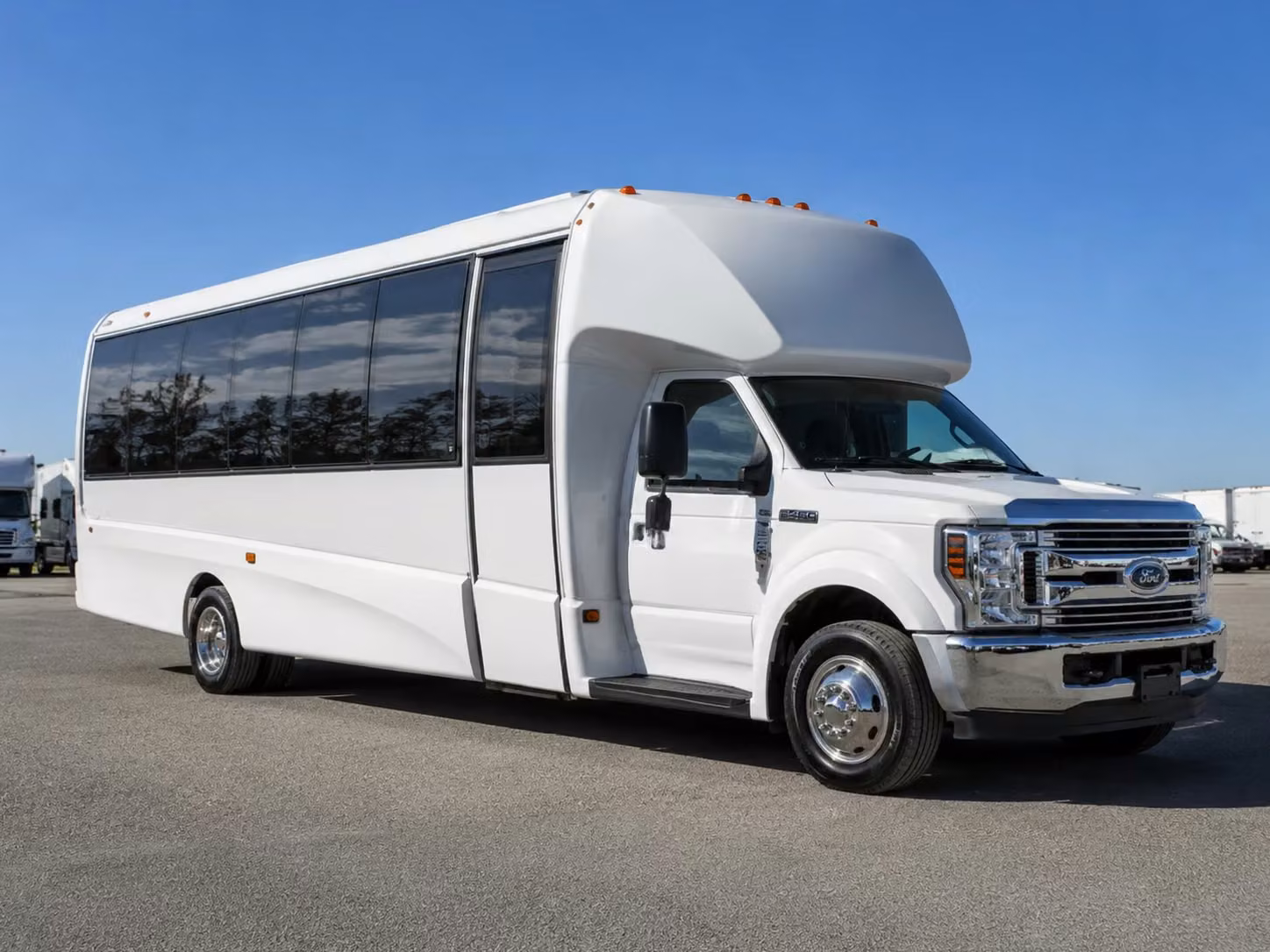 18 passenger minibus