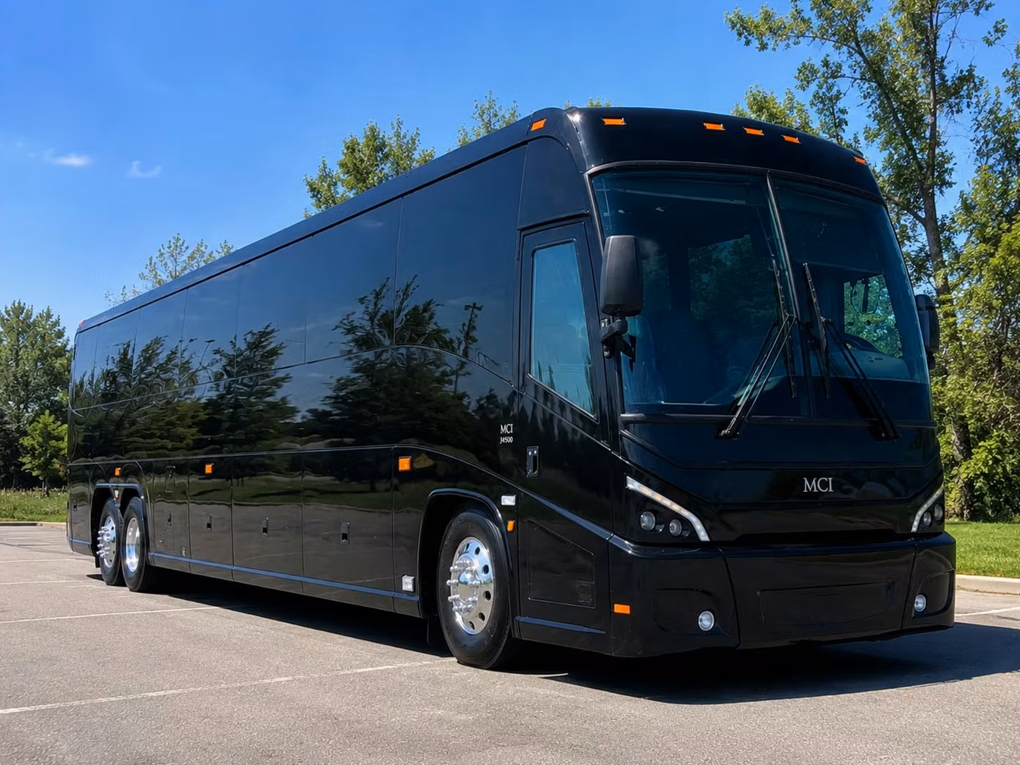 affordable field trip bus rentals for detroit area schools and youth groups