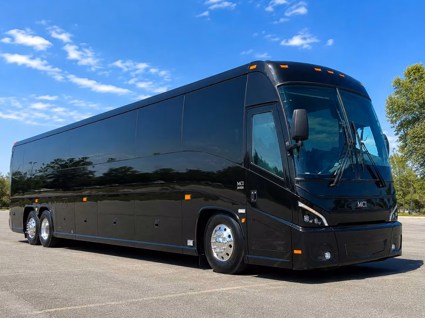 charter buses and minibuses for detroit museum field trips